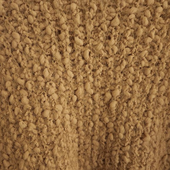 NWT, Miracle brand, Women's size large, Cream over sized sweater - Picture 7 of 8